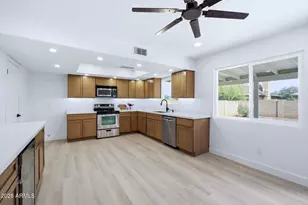 1262 W Mendoza Ave, Mesa, AZ 85202 - Photo 3