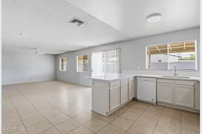 9623 N 70th Drive, Peoria, AZ 85345 - Photo 11