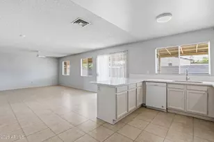 9623 N 70th Dr, Peoria, AZ 85345 - Photo 11