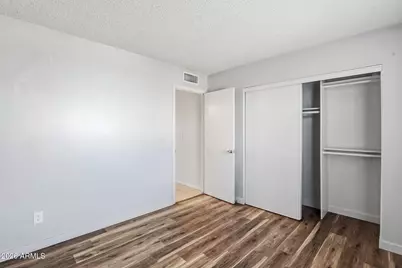 9623 N 70th Drive, Peoria, AZ 85345 - Photo 17