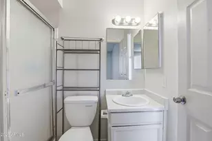 9623 N 70th Dr, Peoria, AZ 85345 - Photo 23