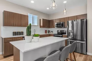 6112 S 47th Ln, Phoenix, AZ 85339 - Photo 9