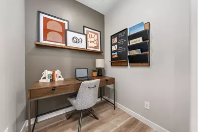 6326 S 47th Drive, Phoenix, AZ 85339 - Photo 9