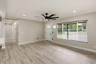 2022 N 40th St, Phoenix, AZ 85008 - Photo 5