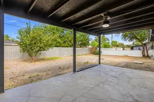 2022 N 40th St, Phoenix, AZ 85008 - Photo 29