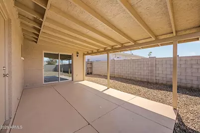 808 E Desert Drive N, Phoenix, AZ 85042 - Photo 15