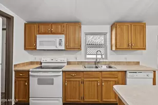 233 E Michelle Dr, Phoenix, AZ 85022 - Photo 27