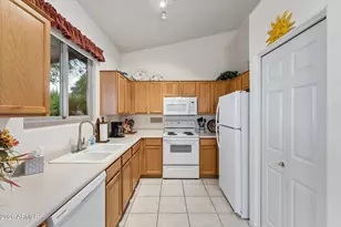 9519 E Flint Dr, Gold Canyon, AZ 85118 - Photo 5