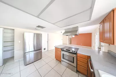 19621 N 3rd Drive, Phoenix, AZ 85027 - Photo 13