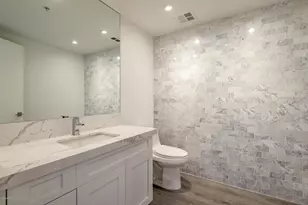 7137 E Rancho Vista Dr, Scottsdale, AZ 85251 - Photo 37