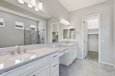 121 E Alcatara Avenue, Queen Creek, AZ 85140 - Photo 17