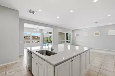 121 E Alcatara Avenue, Queen Creek, AZ 85140 - Photo 31