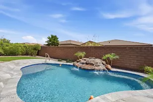 121 E Alcatara Ave, Queen Creek, AZ 85140 - Photo 5