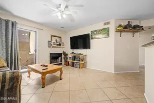 533 W Guadalupe Rd, Mesa, AZ 85210 - Photo 1