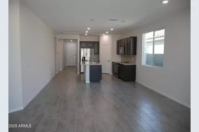 18156 W Daley Lane, Surprise, AZ 85387 - Photo 13