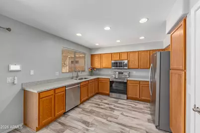 11234 W Almeria Road, Avondale, AZ 85392 - Photo 7
