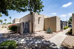 704 S Lebanon Ln, Tempe, AZ 85288 - Photo 1