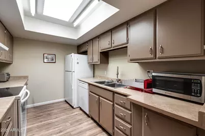 704 S Lebanon Lane, Tempe, AZ 85288 - Photo 11