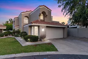 4021 E Laurel Ln NE, Phoenix, AZ 85028 - Photo 1