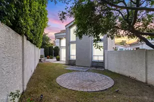 4021 E Laurel Ln NE, Phoenix, AZ 85028 - Photo 33