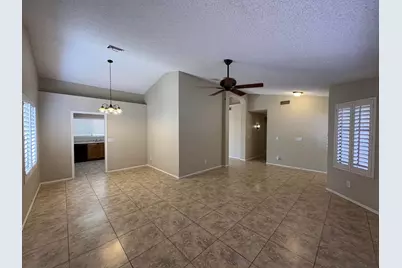 6526 N 69th Drive, Glendale, AZ 85303 - Photo 3