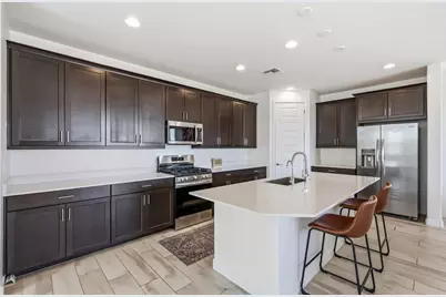 2053 W Sienna Bouquet Place, Phoenix, AZ 85085 - Photo 9
