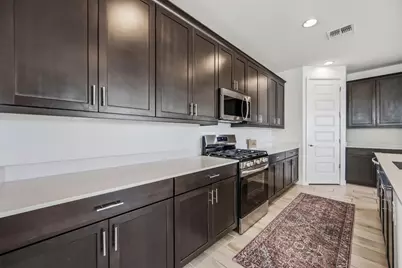 2053 W Sienna Bouquet Place, Phoenix, AZ 85085 - Photo 11