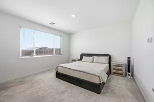 2053 W Sienna Bouquet Pl, Phoenix, AZ 85085 - Photo 23
