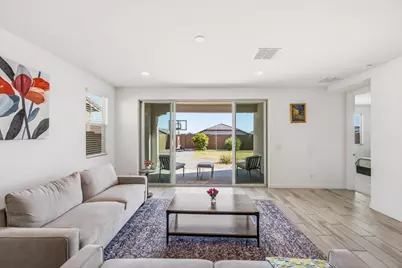 2053 W Sienna Bouquet Place, Phoenix, AZ 85085 - Photo 17