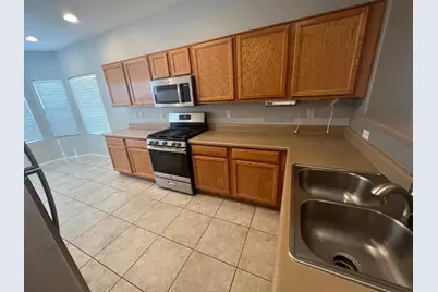 16829 W Cottonwood Street, Surprise, AZ 85388 - Photo 9