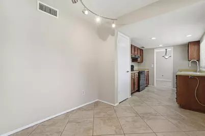 4401 E Emile Zola Avenue, Phoenix, AZ 85032 - Photo 9