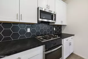 14667 W Surrey Dr, Surprise, AZ 85379 - Photo 11