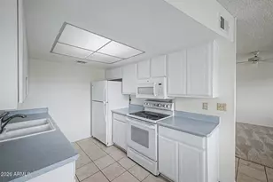 9662 W Cinnabar Ave, Peoria, AZ 85345 - Photo 11