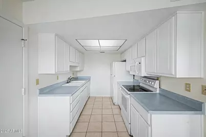 9662 W Cinnabar Avenue #B, Peoria, AZ 85345 - Photo 9