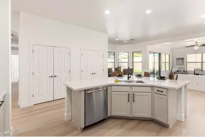 27713 N 57th Drive, Phoenix, AZ 85083 - Photo 21