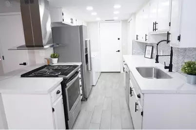 5002 E Hazel Drive #Unit 2, Phoenix, AZ 85044 - Photo 7