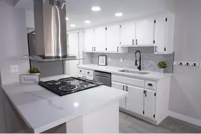 5002 E Hazel Drive #Unit 2, Phoenix, AZ 85044 - Photo 9