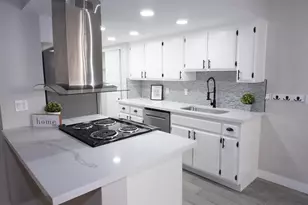 5002 E Hazel Dr, Phoenix, AZ 85044 - Photo 9
