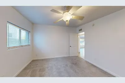 4537 E Devonshire Avenue, Phoenix, AZ 85018 - Photo 17