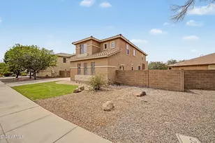 2310 S Glen Dr, Chandler, AZ 85286 - Photo 5