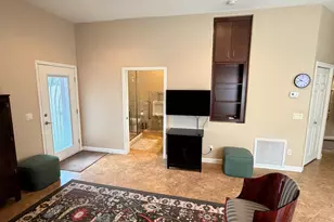 4132 E Grandview Cir, Mesa, AZ 85205 - Photo 11