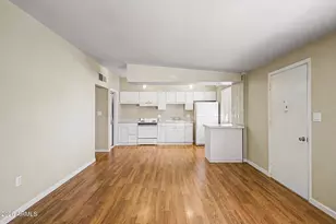 10405 W Peoria Ave, Sun City, AZ 85351 - Photo 9