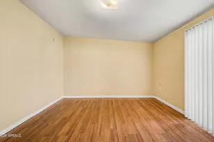 10405 W Peoria Ave, Sun City, AZ 85351 - Photo 17