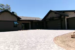 2460 S Pinyon Jay Dr, Flagstaff, AZ 86005 - Photo 1