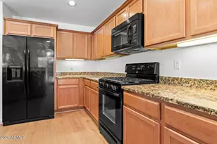 11014 W Elm St, Phoenix, AZ 85037 - Photo 15