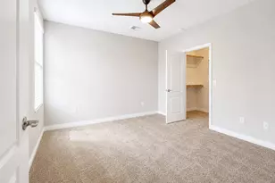 2425 W Bronco Butte Trl, Phoenix, AZ 85085 - Photo 11