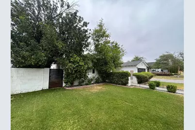 4016 E Avalon Drive, Phoenix, AZ 85018 - Photo 3