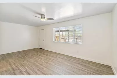 1707 N 18th Street #B6, Phoenix, AZ 85006 - Photo 7