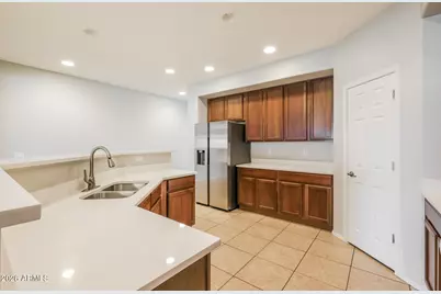 10012 W Marguerite Avenue, Tolleson, AZ 85353 - Photo 9