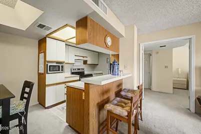 10410 N Cave Creek Road #2210, Phoenix, AZ 85020 - Photo 7